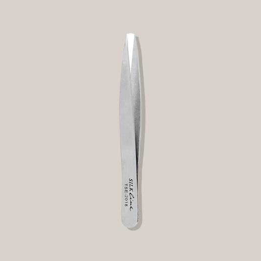 Pince à épiler à bout pointu