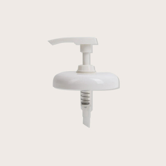 Matrix mask pump — white plastic wide-collar dispensing pump for a 500 ml masque jar, shown upright on a plain background