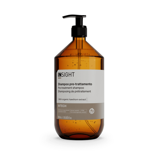 Insight Intech Pre-Treatment Shampoo 900 ml — 900 ml amber pump bottle, current white-label livery, front view