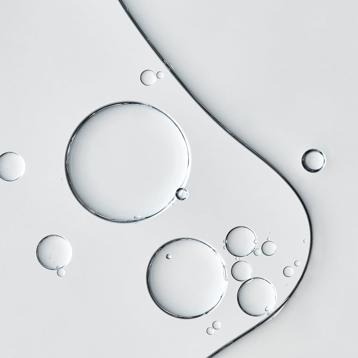 Pureology Hydrate Glow Catcher Oil – product texture