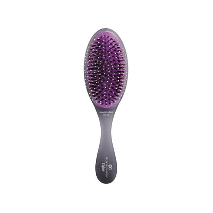 Olivia Garden Styling brush — Og Brush Styling Brush Black: OG oval styling brush, face-on, plain white background