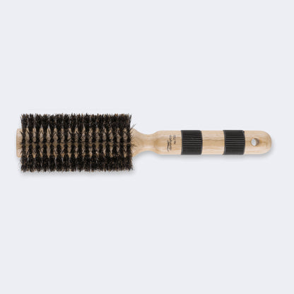 Dannyco Oakwood Round Brush – Pre-Softened Natural Boar / Brosse ronde Dannyco en chêne – soies naturelles de sanglier préassouplies