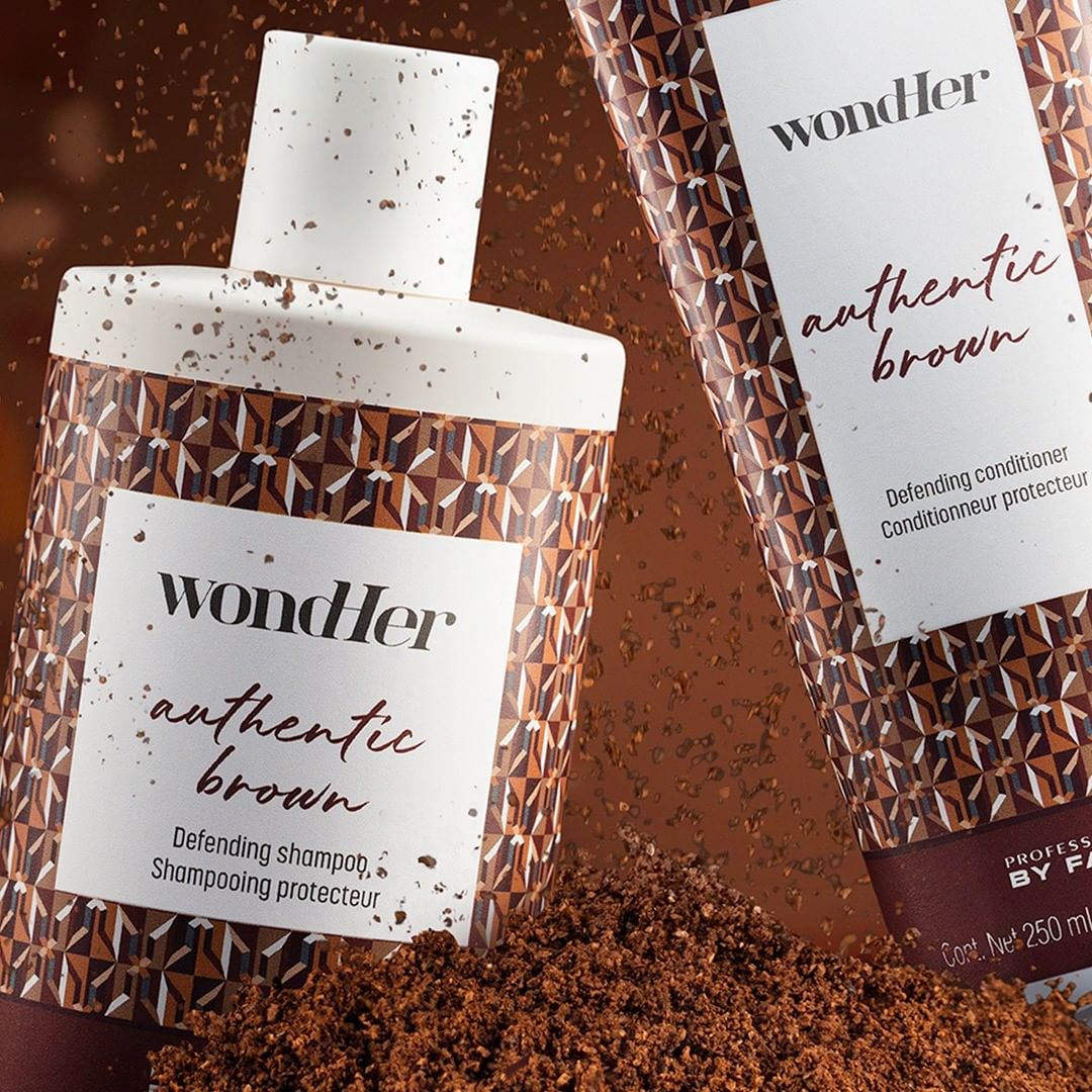 Professional By Fama Wondher Authentic Brown Shampoo 300 ml — lifestyle close-up
