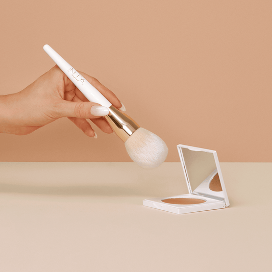 Poudre bronzante matifiante