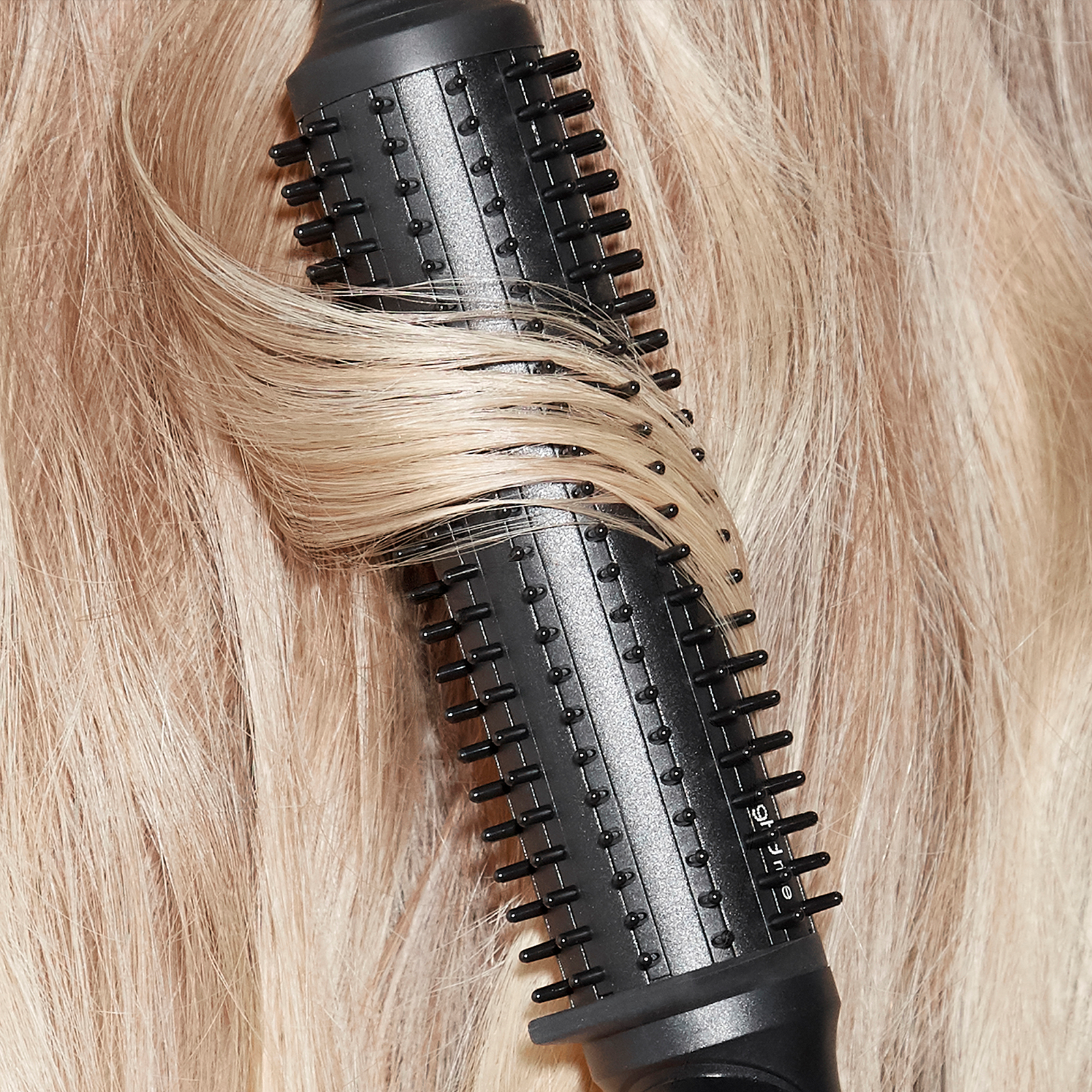 Brosse chauffante RiseBROSSE CHAUFFANTE VOLUMISANTE RISE