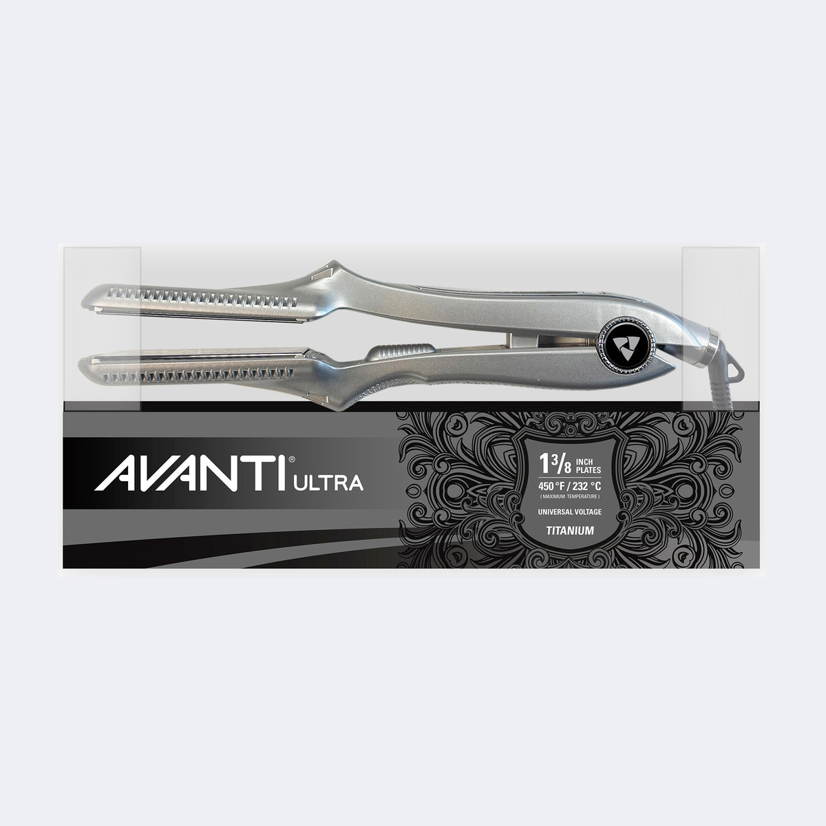 Avanti Ultra 1-3/8" Titanium Flat Iron – Avanti Ultra retail packaging with the flat iron shown / Fer plat Avanti Ultra en titane de 1 3/8 po – emballage de vente Avanti Ultra avec le fer plat