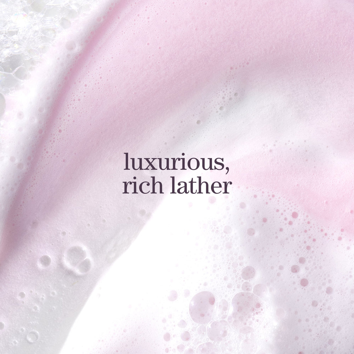 Pureology Smooth Gloss Anti-Frizz Shampoo – product texture
