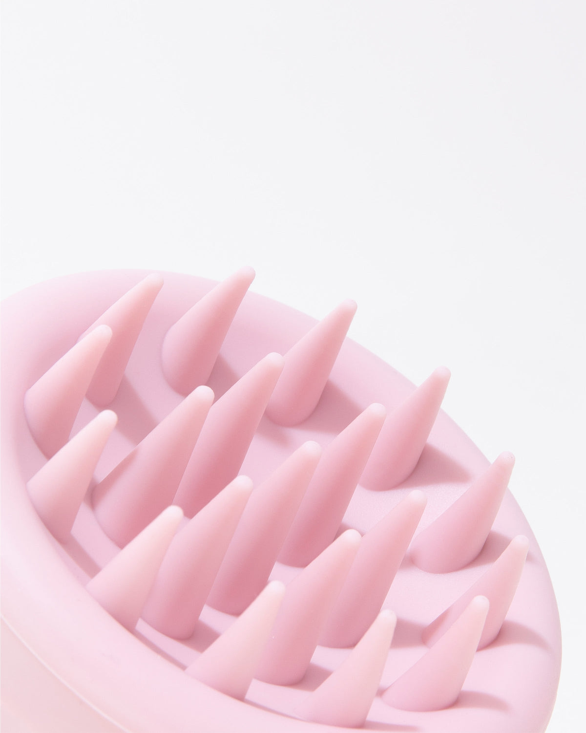 Design.Me Gentle Scalp Brush – Soft Flexible Bristles for Cleansing & Massage