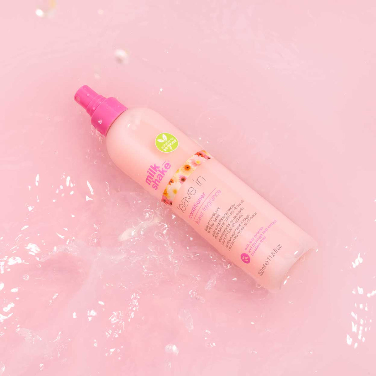milk_shake Leave in Conditioner Treatment Flower Fragrance — lifestyle shot
