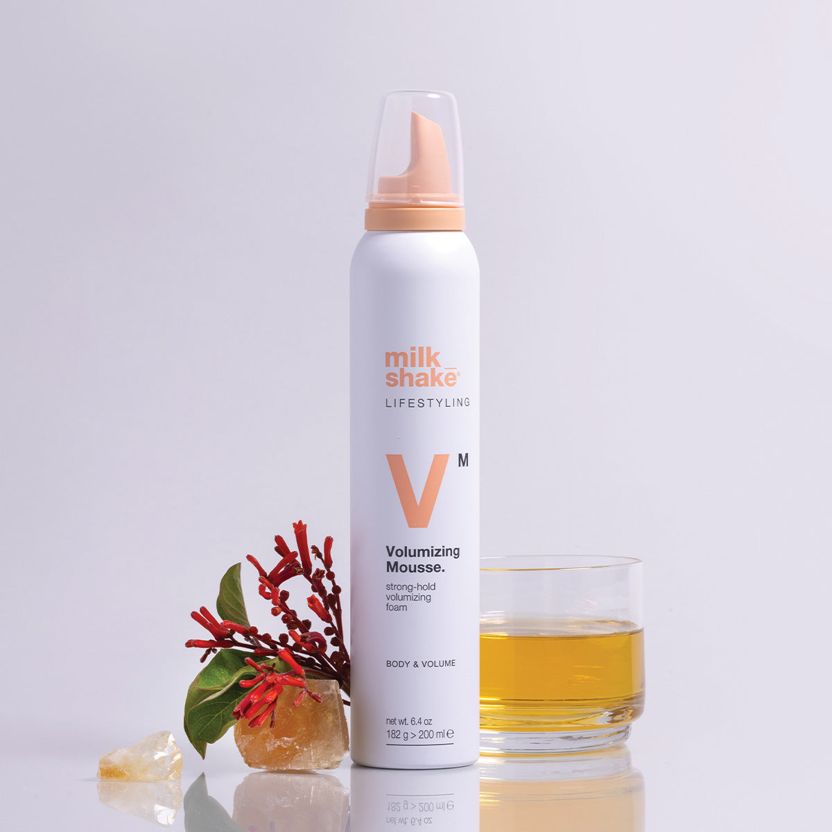 milk_shake Lifestyling Volumizing Mousse Strong Hold — lifestyle shot