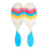 Wetbrush Pro Detangler Retro Swirl — Blue detangling brush, product photo
