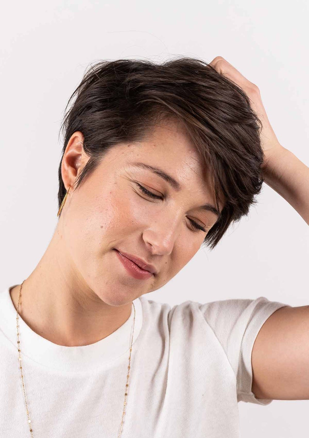 Verb - Sculpting Clay Flexible Hold + Subtle Shine |2 oz | - by Verb |ProCare Outlet|